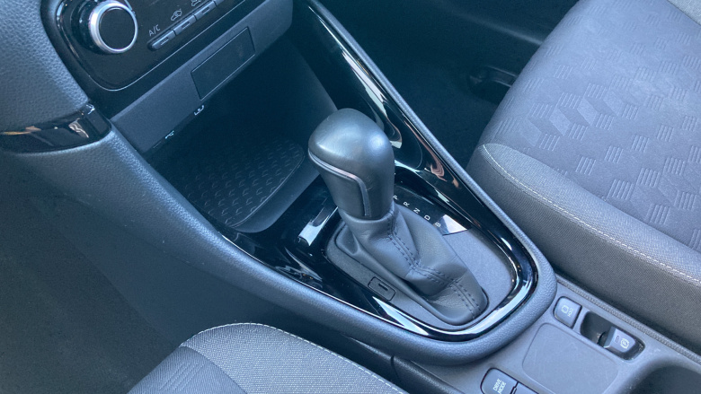 Toyota Yaris 1.5 Hybrid Design 5dr CVT Hybrid Hatchback